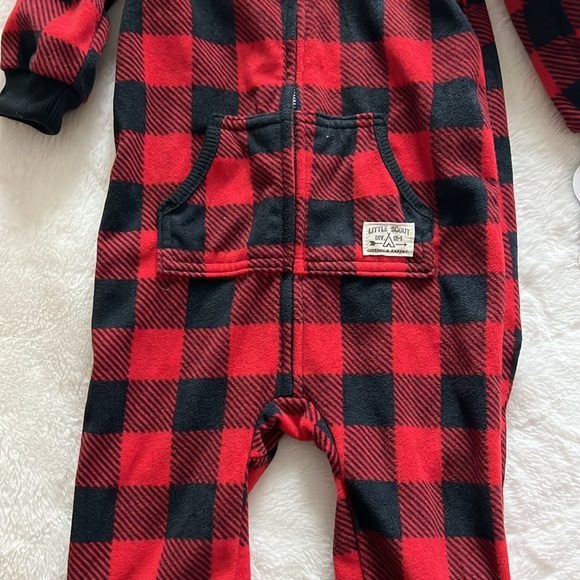 New Carter's New Plaid Hooded Fleece One Piece - New Kids 18M - Picture 2 of 4